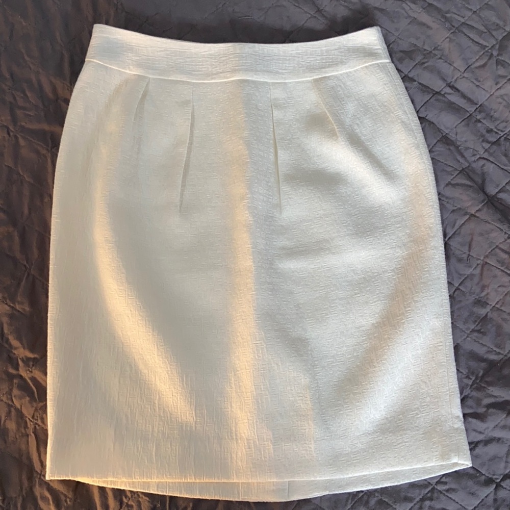 Banana republic skirt, beautiful ivory